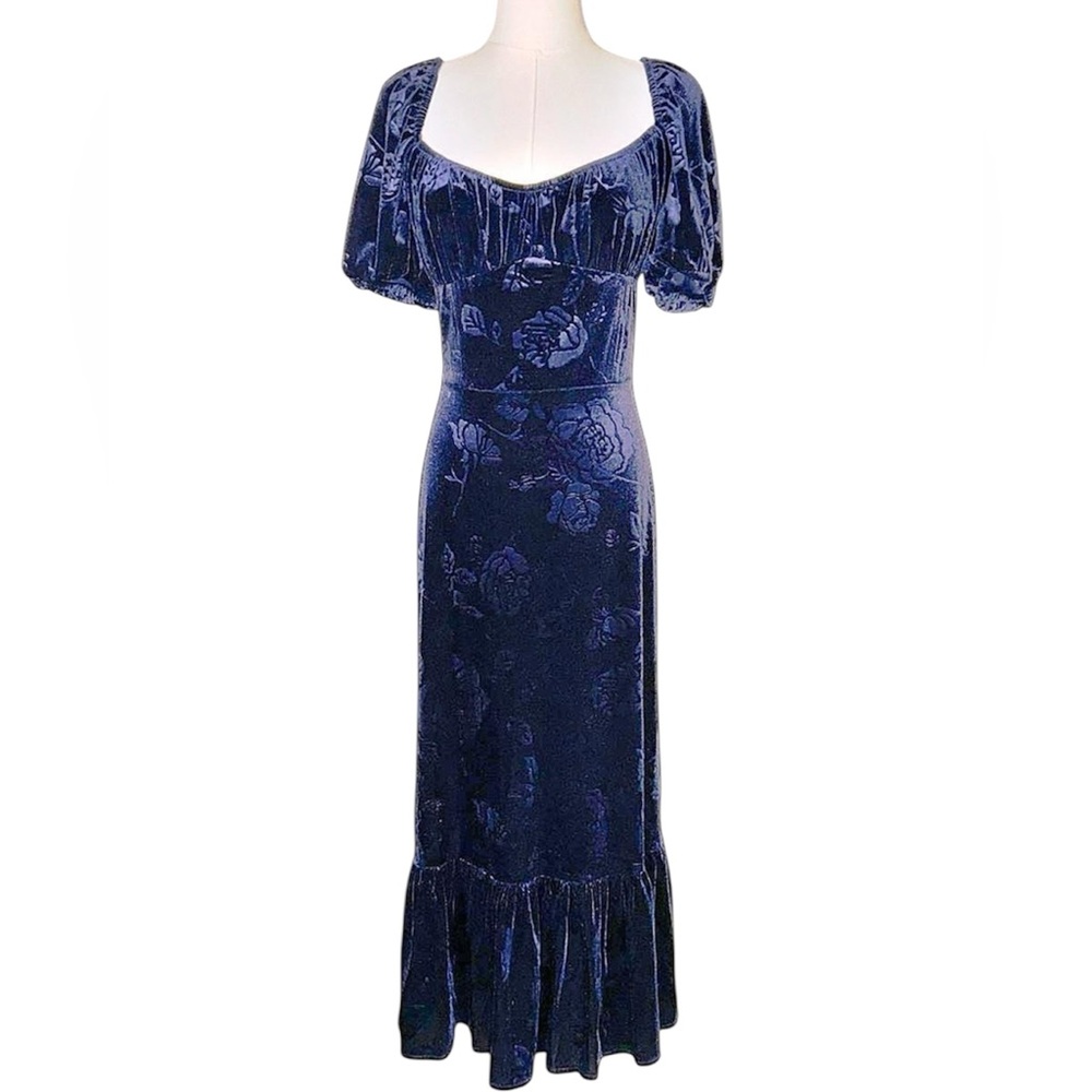 BRIELLE SQUARED NECKLINE VELVET MIDI DRESS
